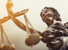 Firmenrechtsschutz Justizia