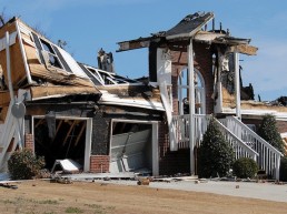 Wohngebäudeversicherung - Wohnhaus wurde nach einem Sturm komplett zerstört